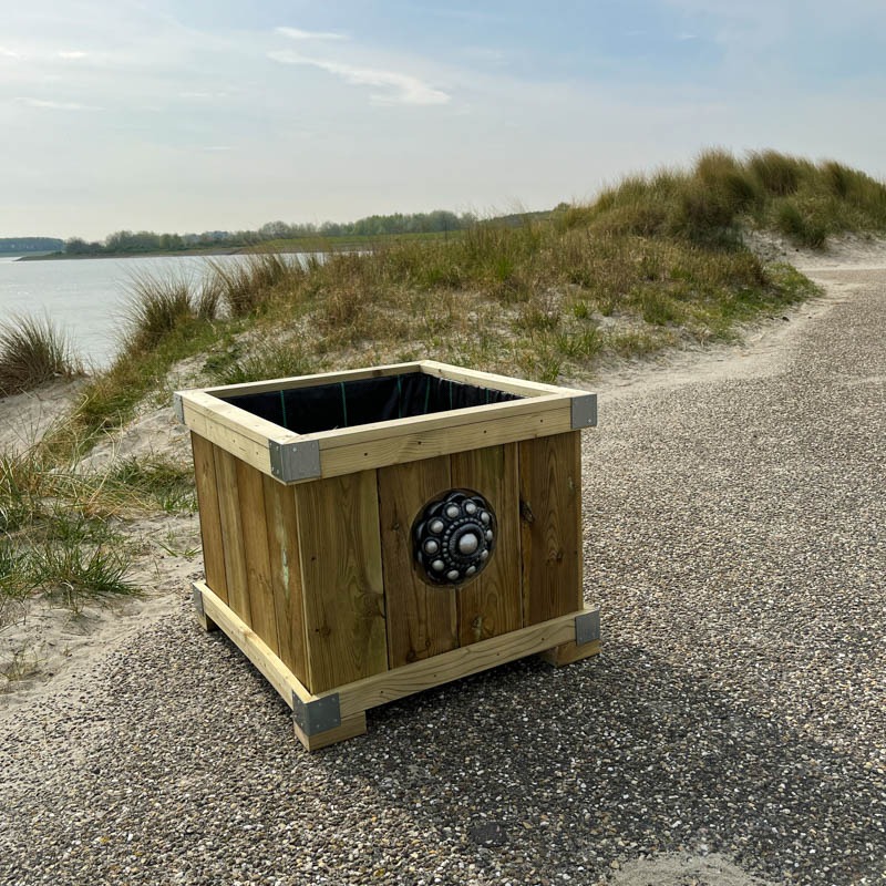 Zeeuwse knop bloembak L60 x B65 x H50cm Zeeuwse knop Ø16cm