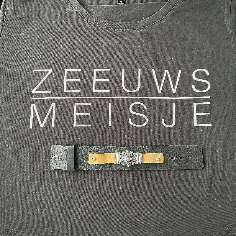 Zeeuwse knop armband leer | zwart