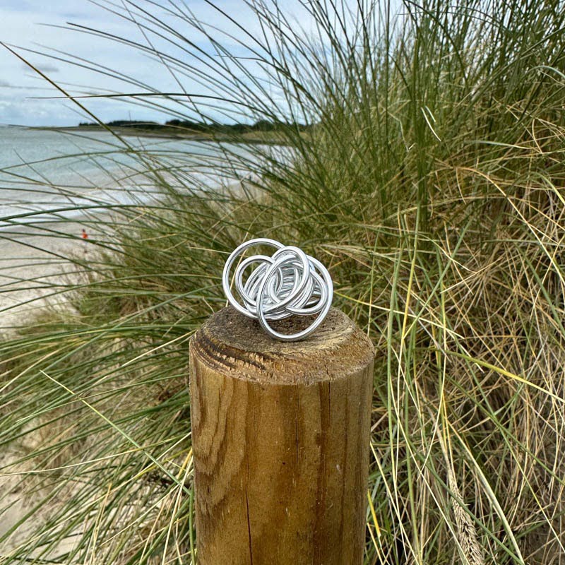 Wire ring klein ontwerp | spinning