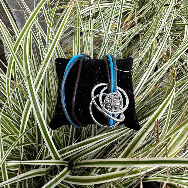 Zeeuwse knop armband leer | blauw
