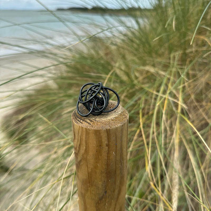 Wire ring klein zwart | spinning