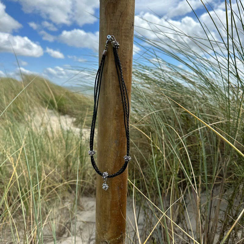 Zeeuwse knoppen ketting zwart | leer