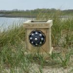 Zeeuwse knop houten bloembak.