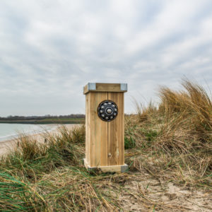 Zeeuwse knop houten bloembak.